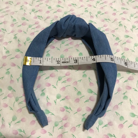 NWOT GAP Knotted Denim Headband Blue Chambray - Picture 2 of 3